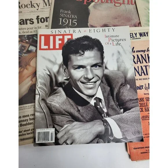 Frank Sinatra Memorabilia Lot: Magazines, Sheet, Newspaper Vintage Collectibles - Picture 2 of 7